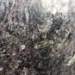 granit-flesh-green-2cm-dual-polersatyna