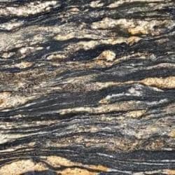 granit-titanium-gold-3cm-poler